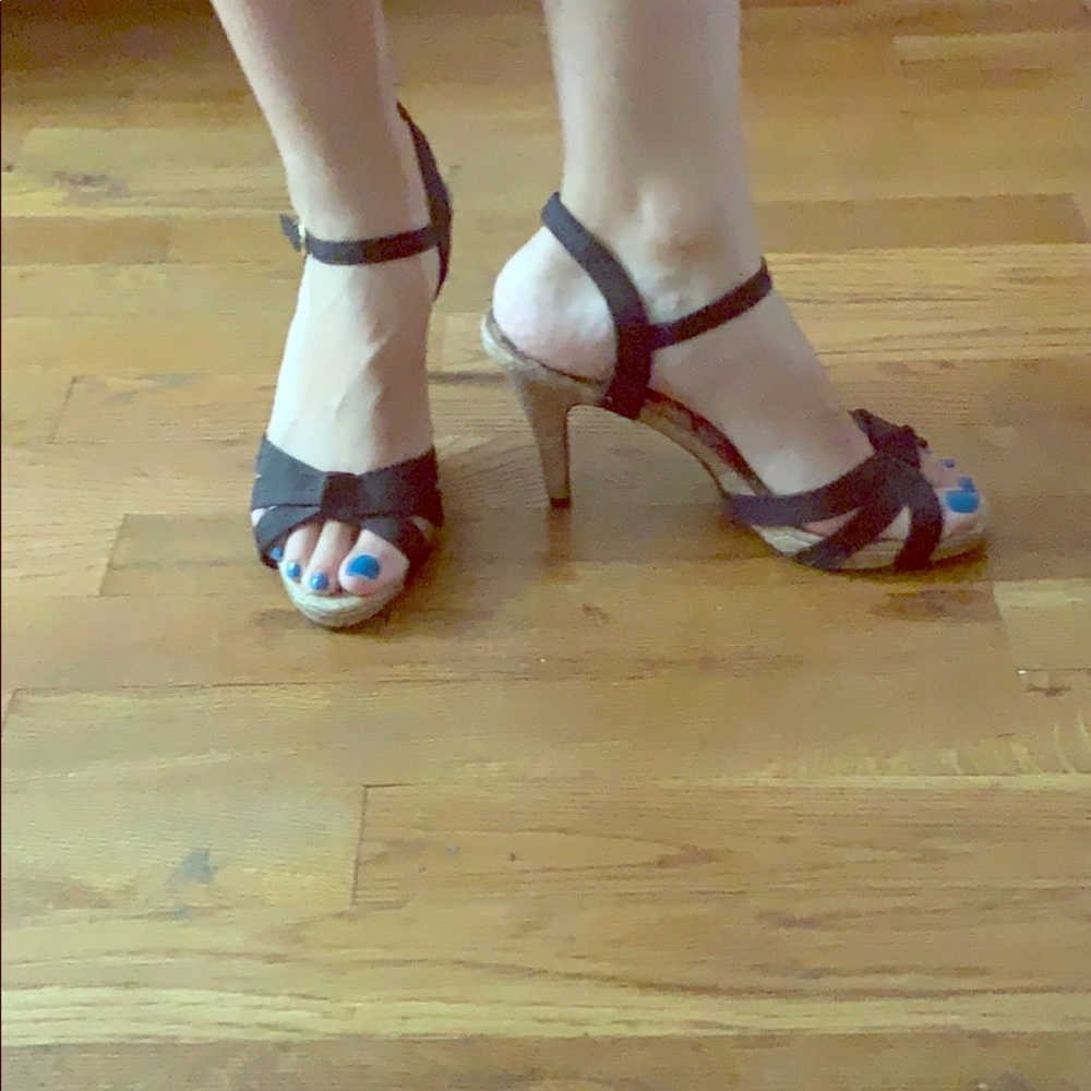 Fioni Strappy Sandals Size 7.5